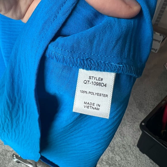 Zenana Women's Blue V-Neck Top S - Picture 3 of 6